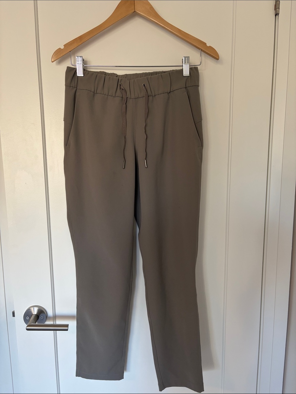 lululemon athletica Women’s Woven On The Fly Pants